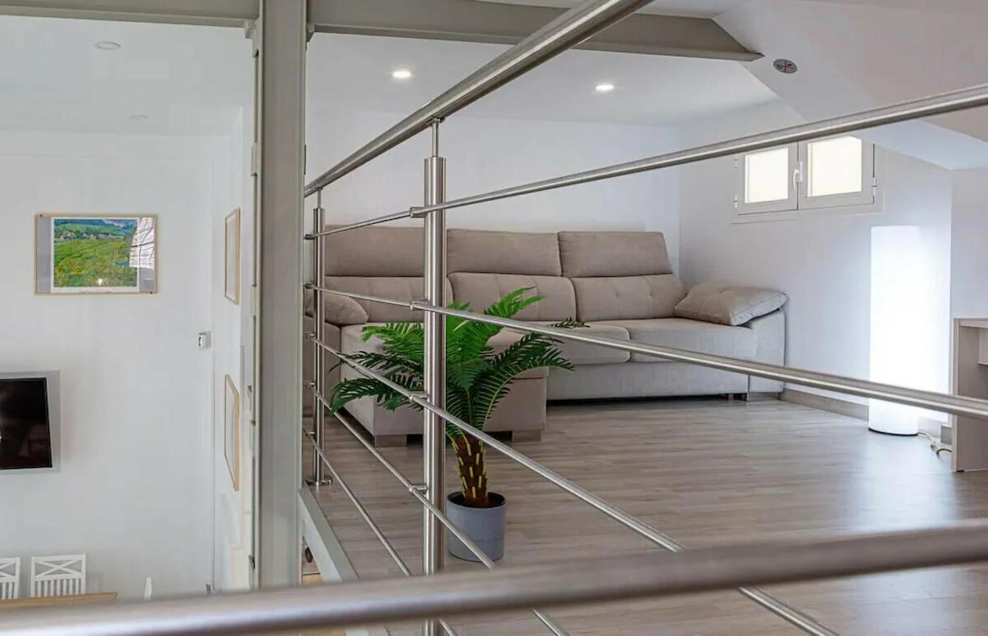 2Bedroom Duplex In Hortaleza Near Metro Мадрид Екстериор снимка