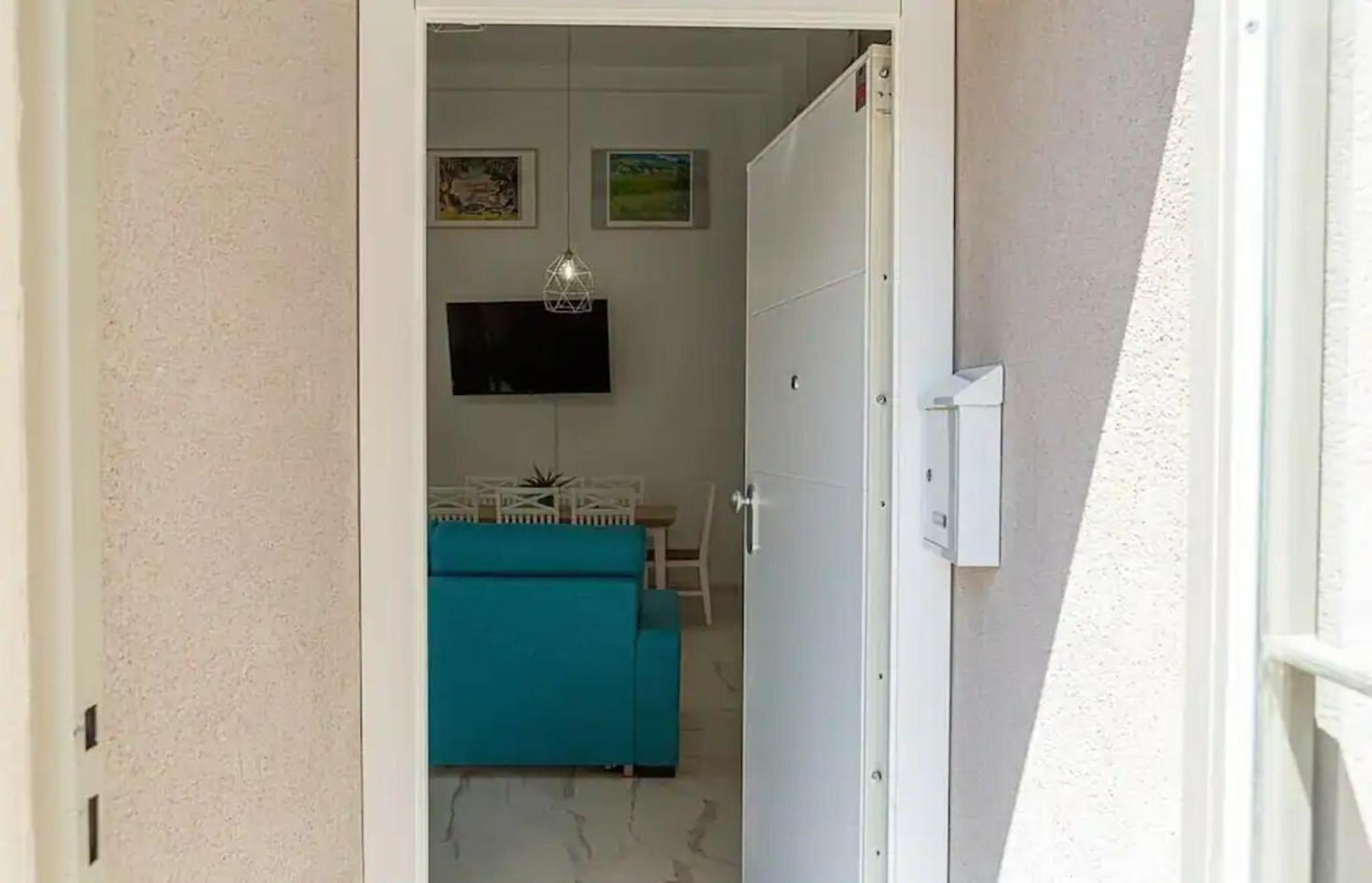 2Bedroom Duplex In Hortaleza Near Metro Мадрид Екстериор снимка