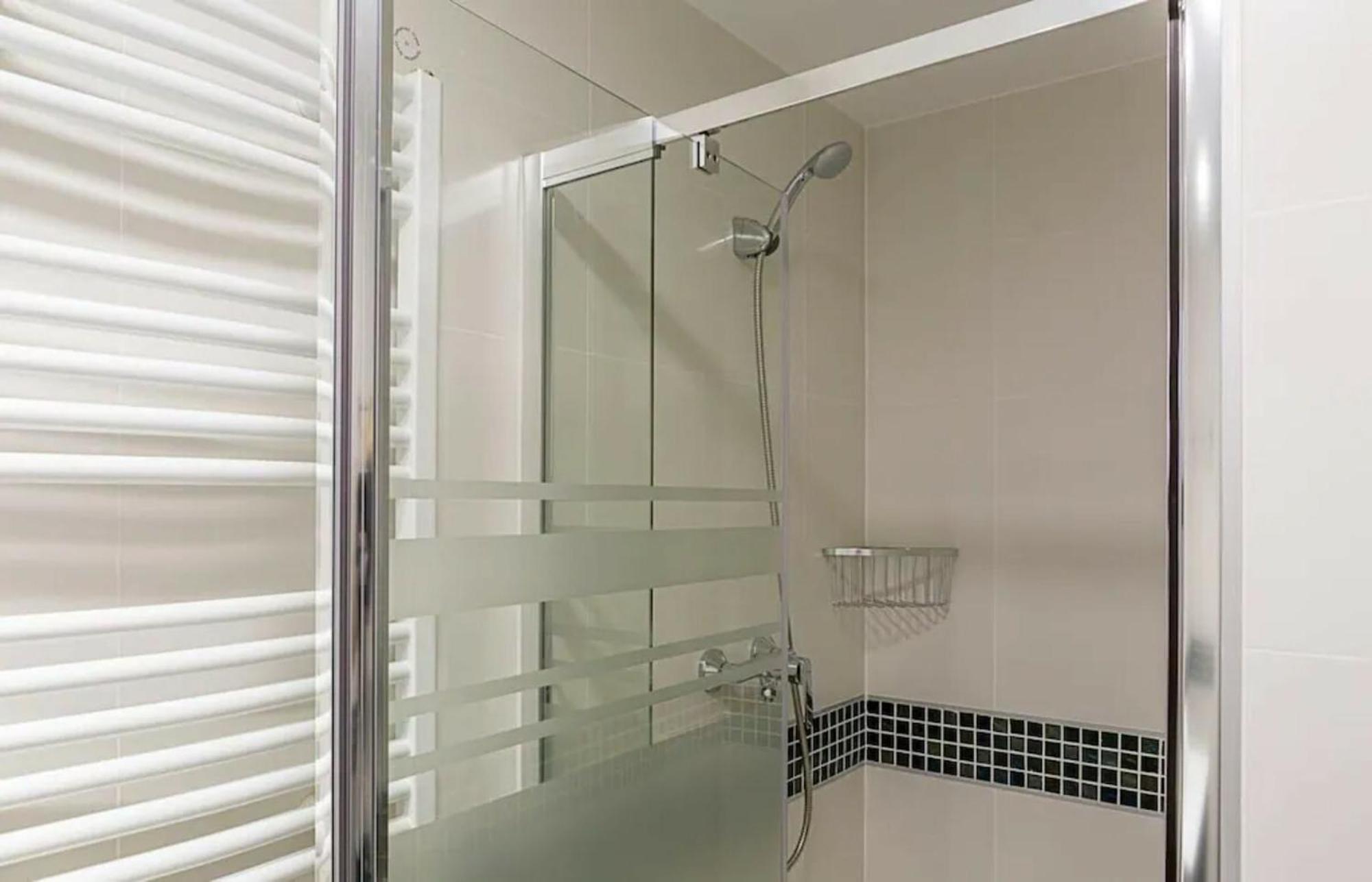2Bedroom Duplex In Hortaleza Near Metro Мадрид Екстериор снимка